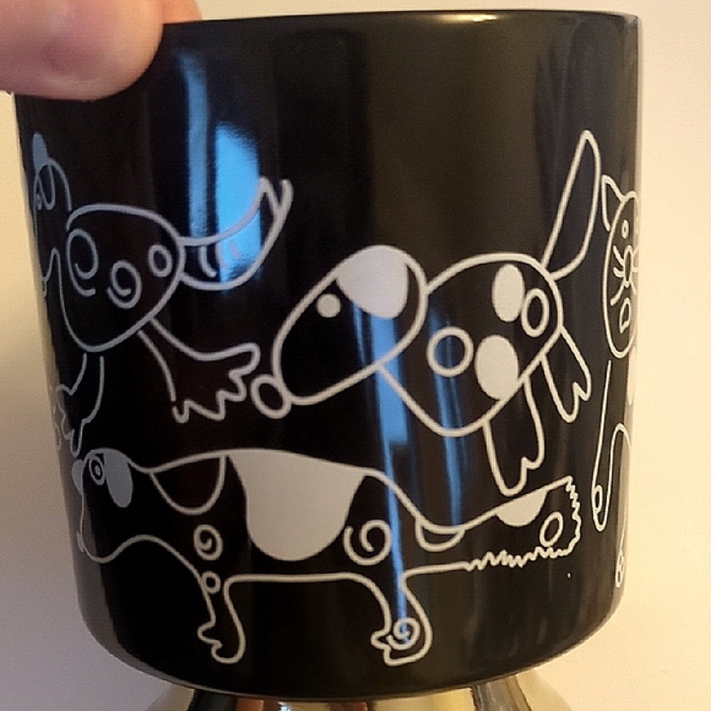 Gold and Black Animal Design Mug - Picture 5 of 10